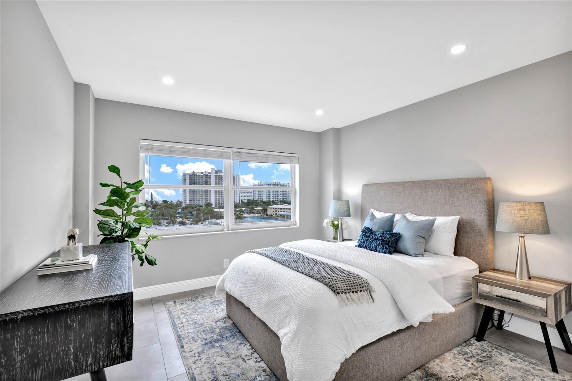 2900 NE 30th St, Unit 7H, Fort Lauderdale, FL 33306 Photo