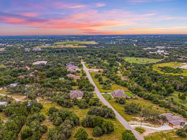 440 Onion Creek LN, Driftwood, TX 78619