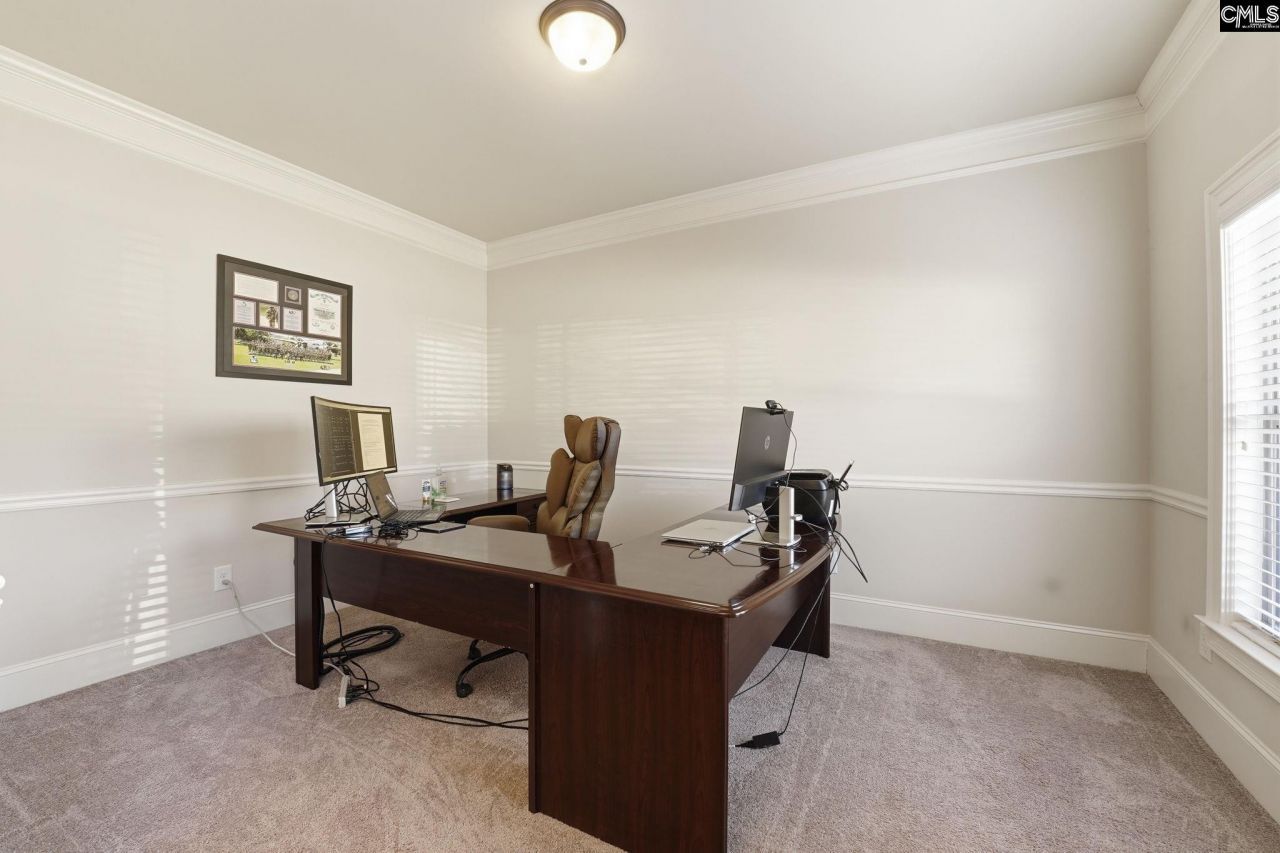 8 Hillfoots Photo 11