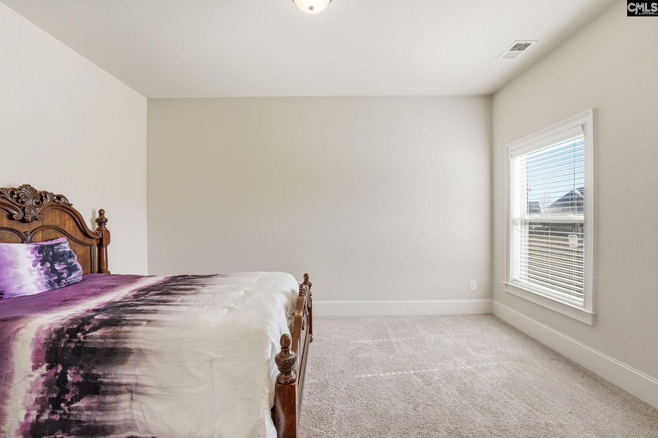 8 Hillfoots Photo 25