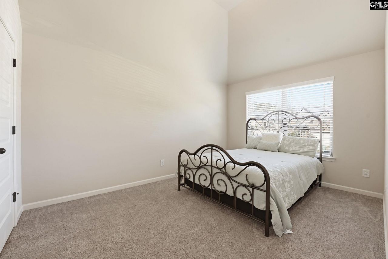 8 Hillfoots Photo 30