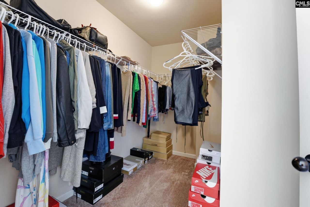 8 Hillfoots Photo 48