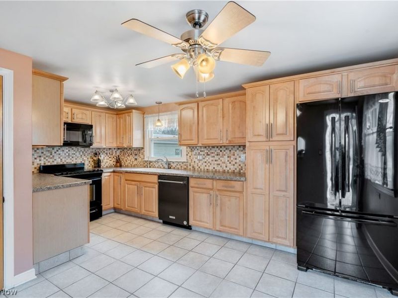 69 N Turner Road, Youngstown, OH 44515 Photo 8