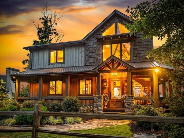 520 Overlook Drive, Blue Ridge, GA 30513