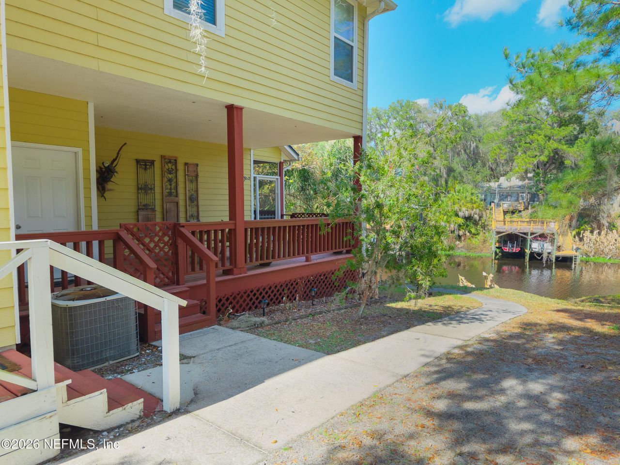 295 Maxwell Drive, Welaka, FL 32193 Photo