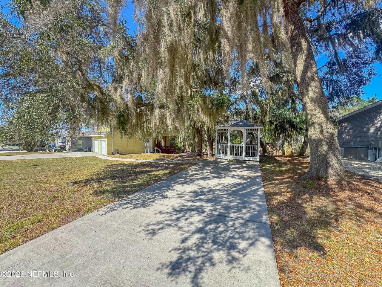 295 Maxwell Drive, Welaka, FL 32193 Photo