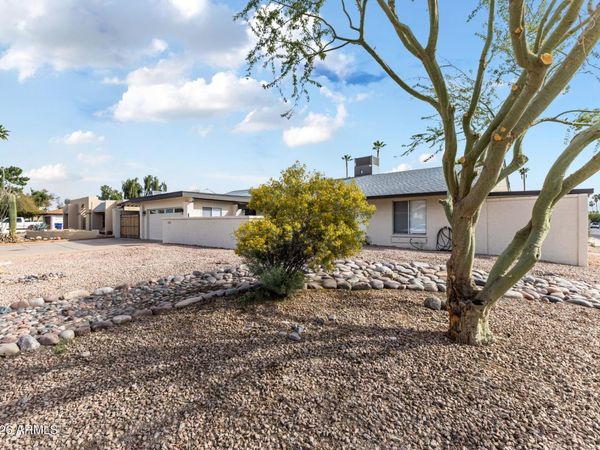 823 W ISABELLA Avenue, Mesa, AZ 85210