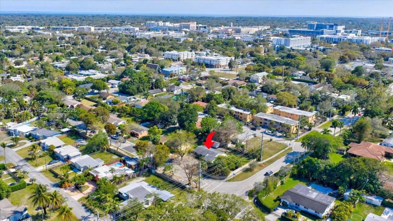 6140 SW 62nd St, South Miami, FL 33143 Photo