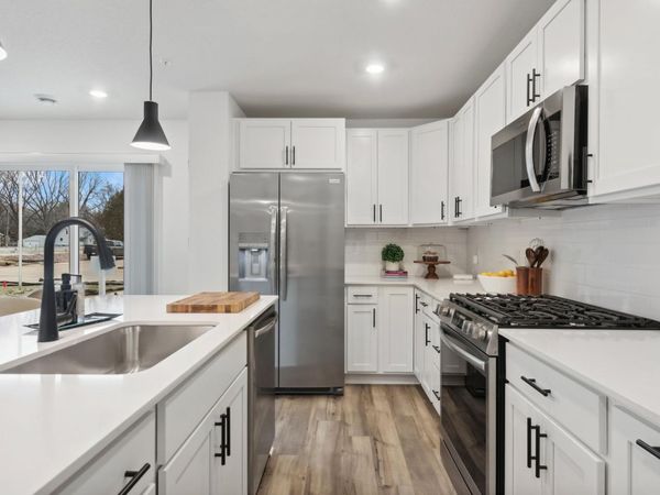 21605 Azalea Lane, Farmington, MN 55024