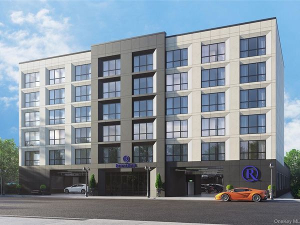 101 Searing Avenue , Unit 204, Mineola, NY 11501