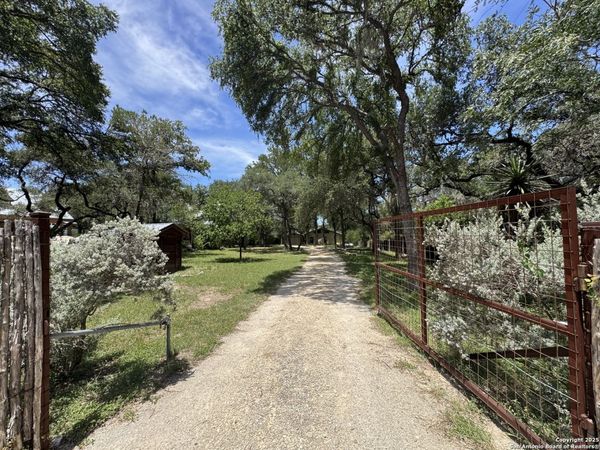 7055 OLD SPRING BRANCH RD, Spring Branch, TX 78070