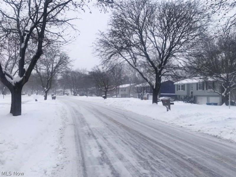 994 Erin Drive, Kent, OH 44240 Photo 5