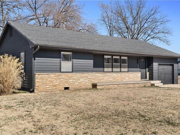 210 E Walnut Street, Rich Hill, MO 64779