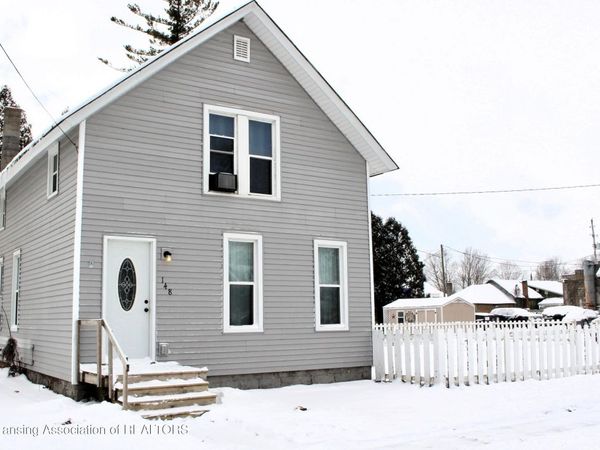 148 E Cross Street, Clarksville, MI 48815