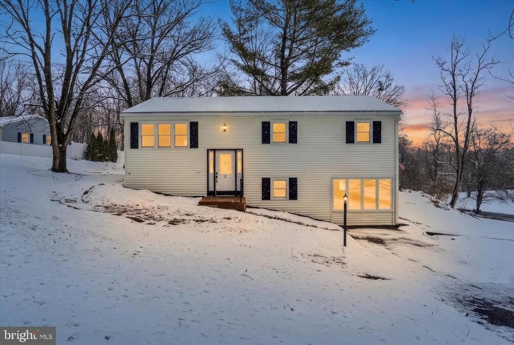 5 Locust Circle, Etters, PA 17319 Main Photo