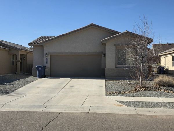 1724 Valle Vista Road NW, Los Lunas, NM 87031