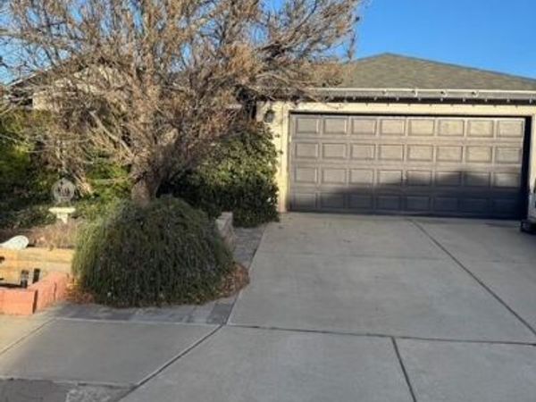 1732 Tierra Del Oso Drive NW, Albuquerque, NM 87120