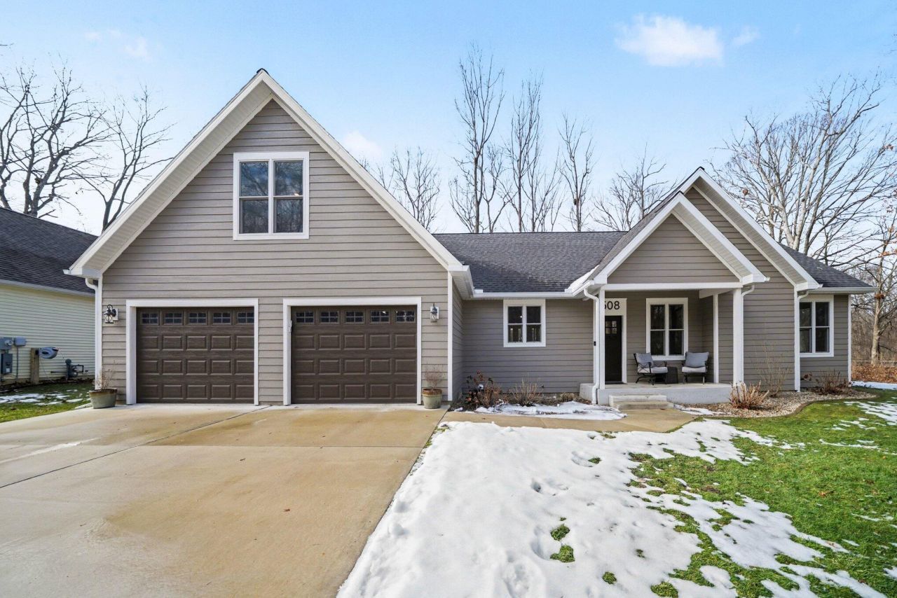 508 S Jameson Street, New Buffalo, MI 49117 Main Photo