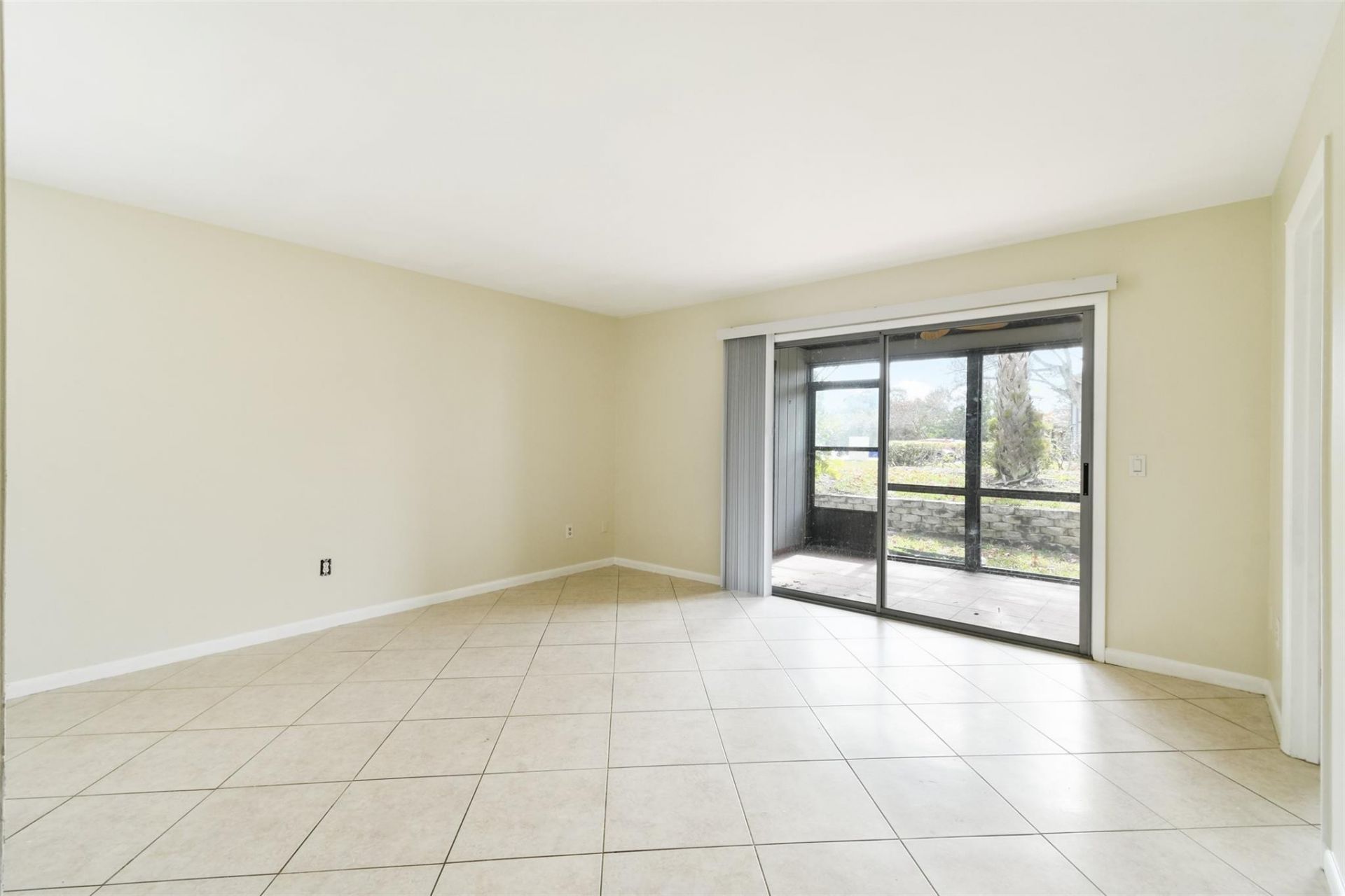 8163 SE Croft Cir, Unit C-5, Hobe Sound, FL 33455 Photo