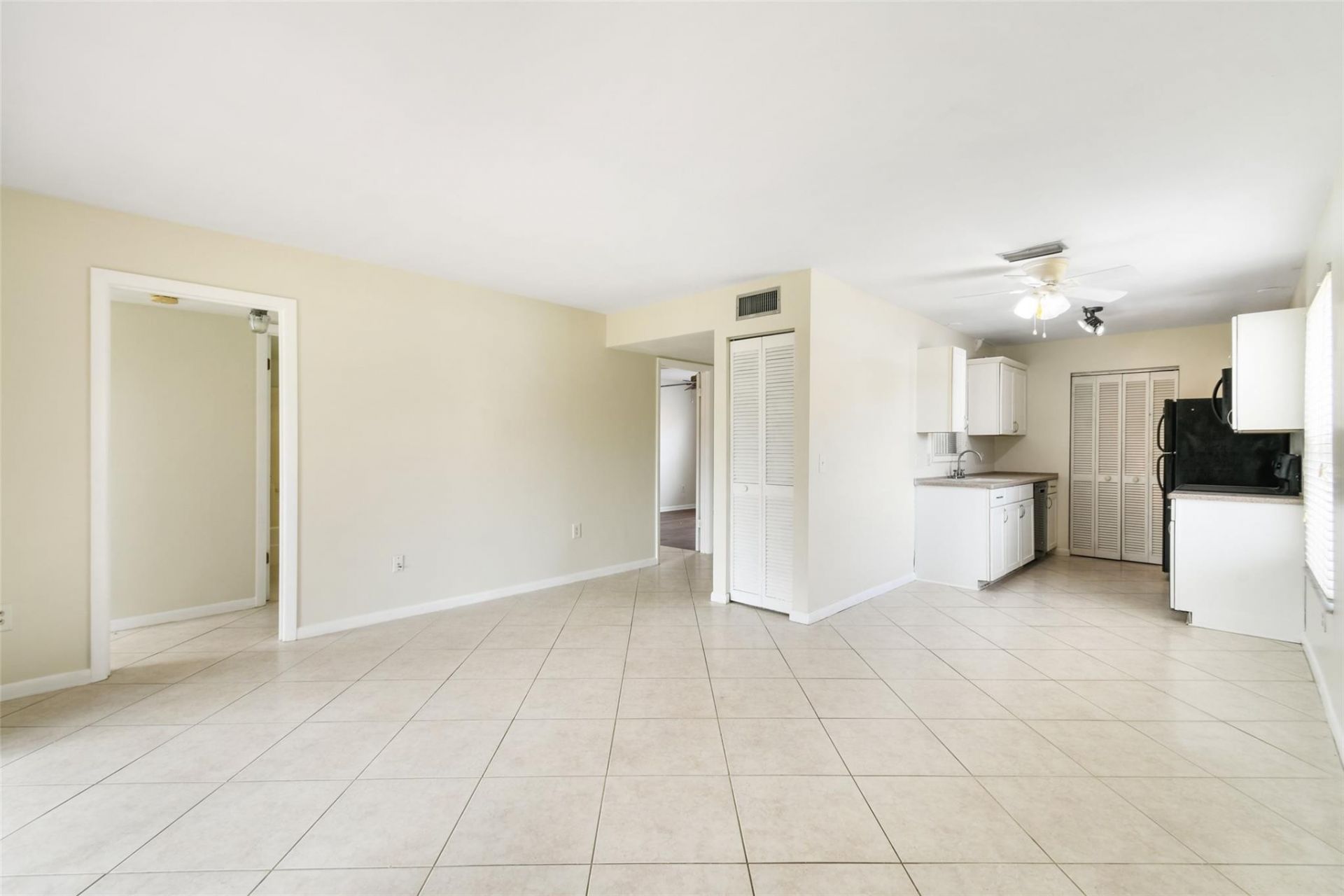 8163 SE Croft Cir, Unit C-5, Hobe Sound, FL 33455 Photo