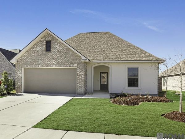 39225 Blue Heron Ct, Prairieville, LA 70769
