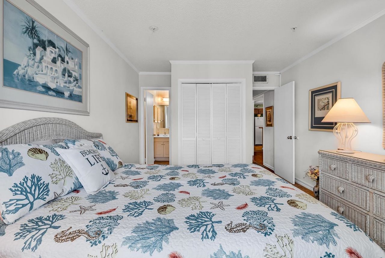 9580 Shore Dr.  Photo 13