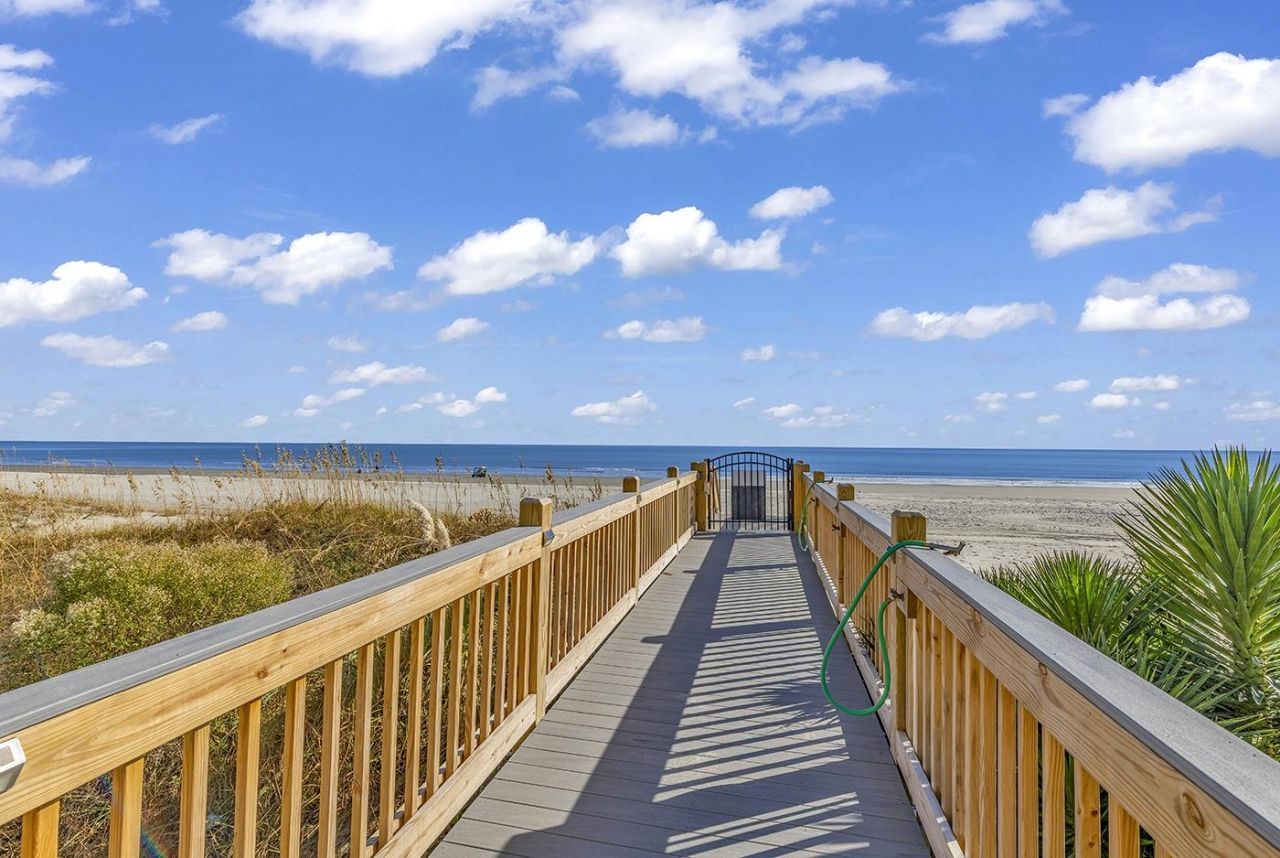 9580 Shore Dr.  Photo 35