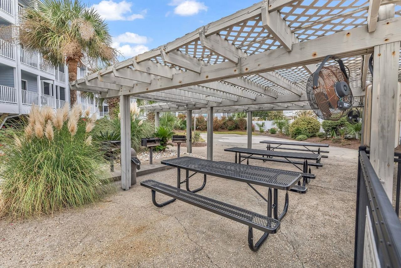 9580 Shore Dr.  Photo 46