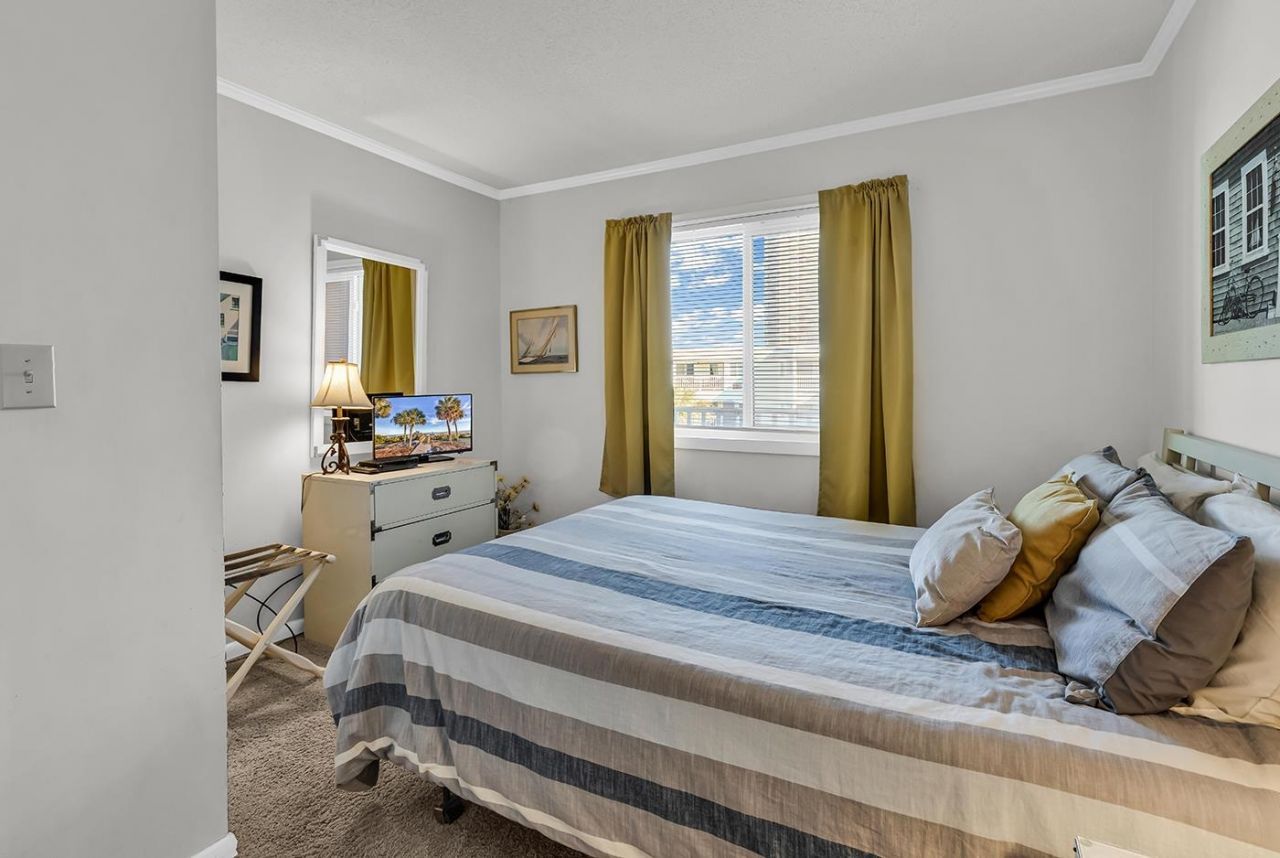 9580 Shore Dr.  Photo 9