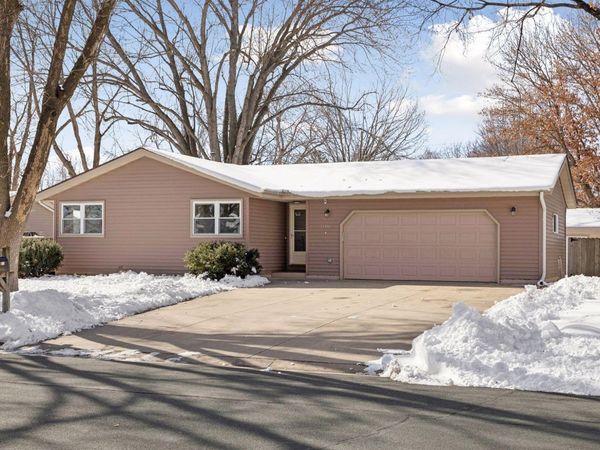 1186 Quincy Street, Shakopee, MN 55379
