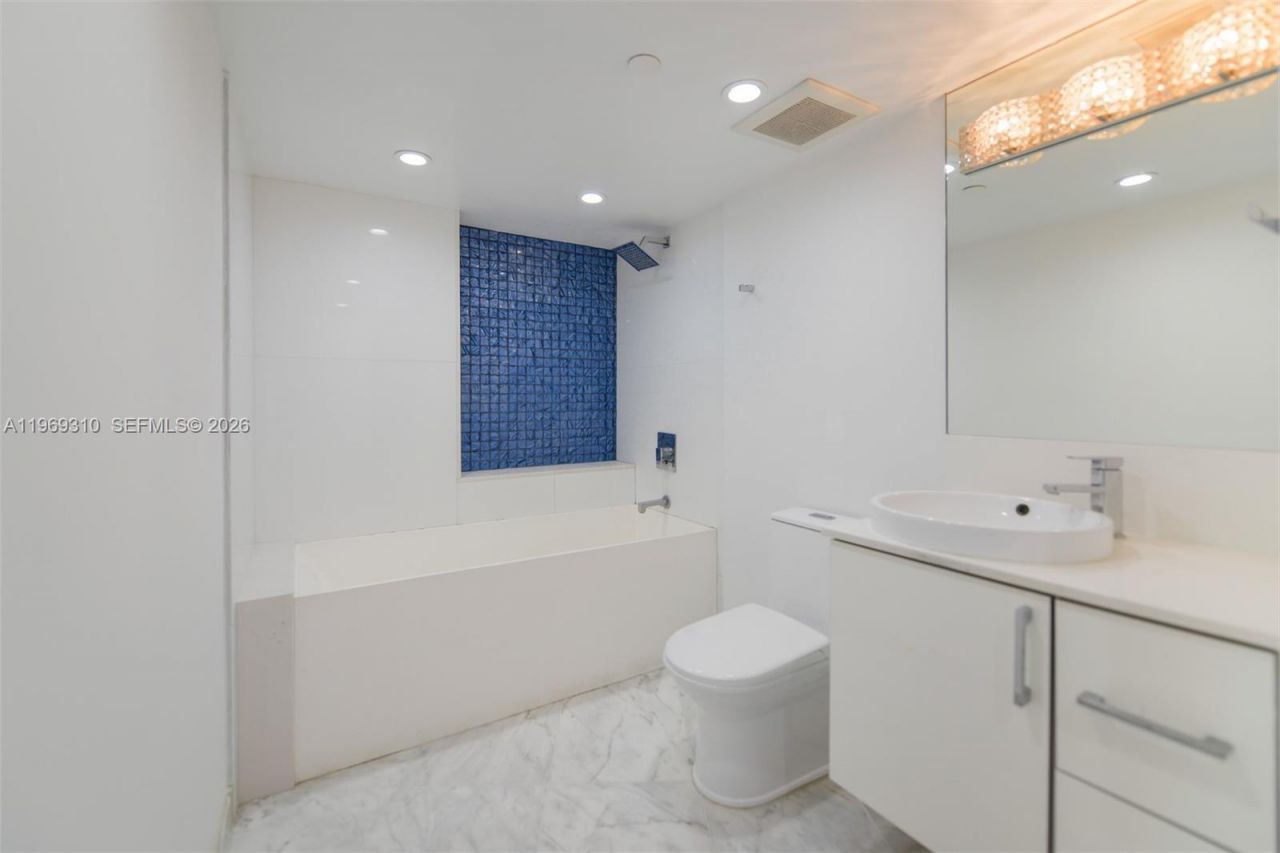 19195 NE 36th Ct , Unit 2707, Aventura, FL 33180 Photo