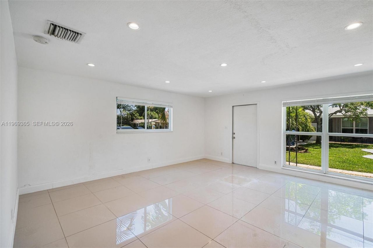 2201 NE 14th Ave , Wilton Manors, FL 33305 Photo