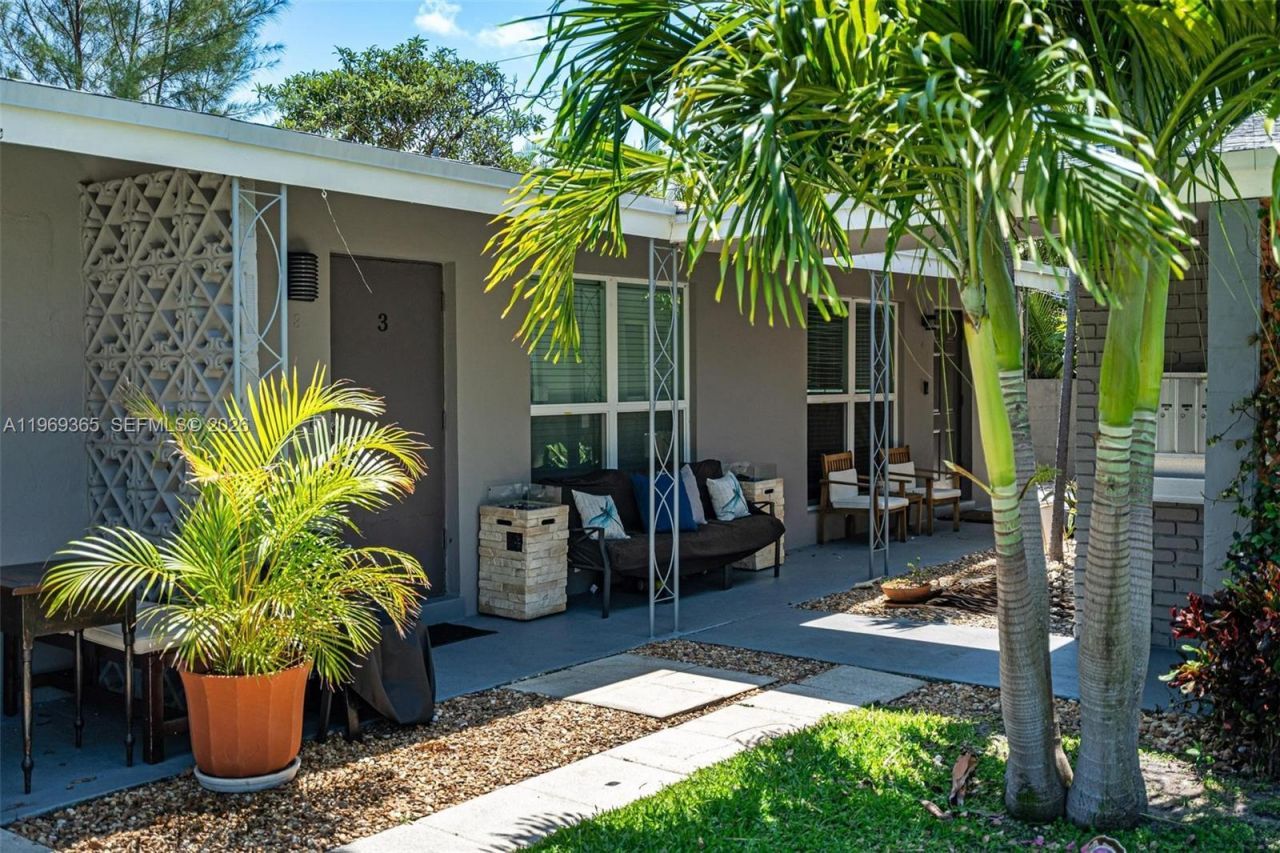 2201 NE 14th Ave , Wilton Manors, FL 33305 Photo