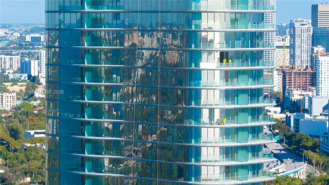 175 SE 25 Rd , Unit 2802, Miami, FL 33129 Photo