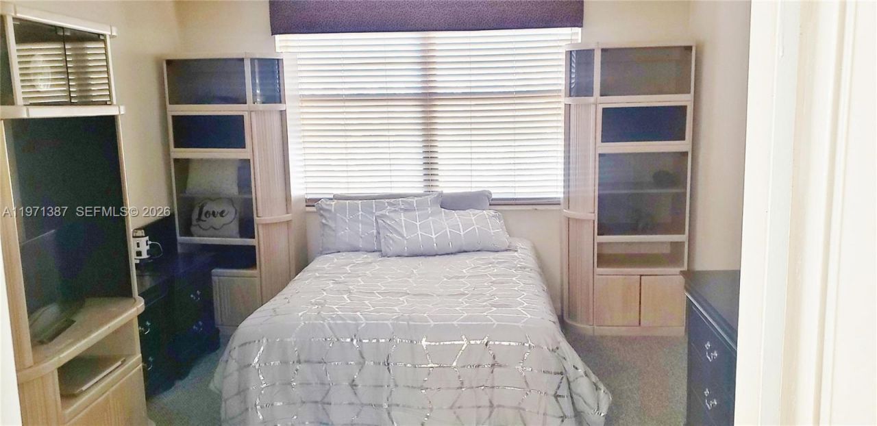 18151 NE 31st Ct , Unit 906, Aventura, FL 33160 Photo