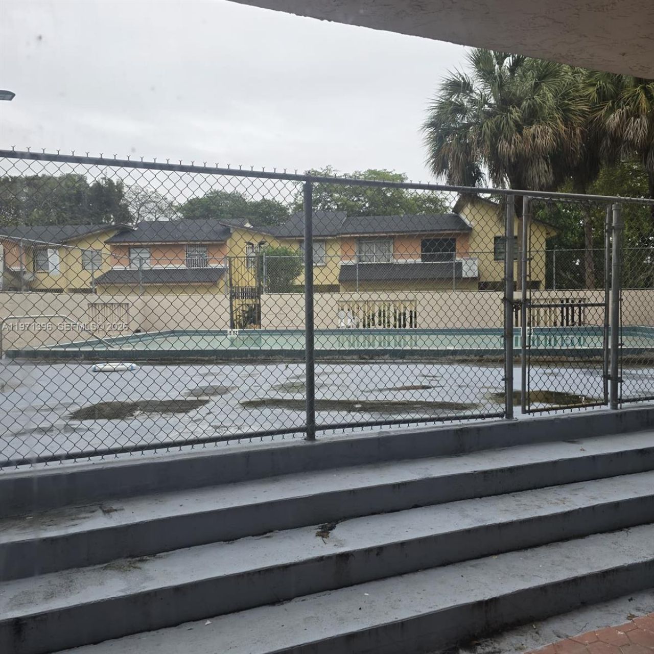 9678 Fontainebleau Blvd, Unit 111, Miami, FL 33172 Photo