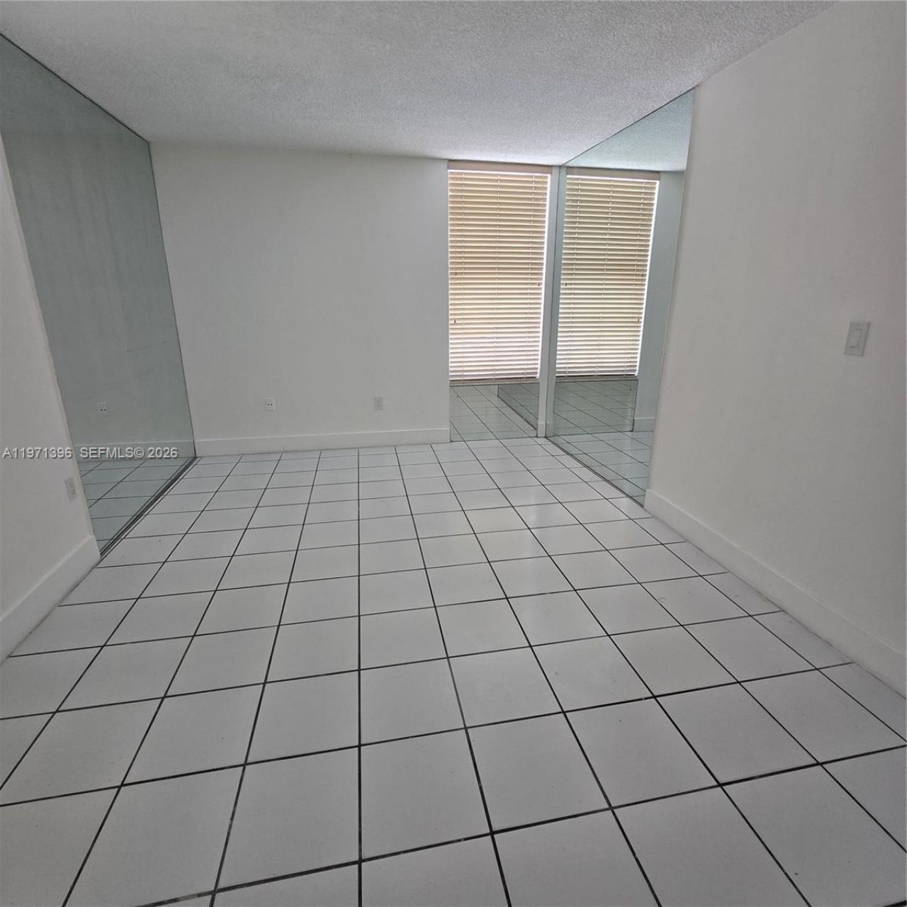 9678 Fontainebleau Blvd, Unit 111, Miami, FL 33172 Photo
