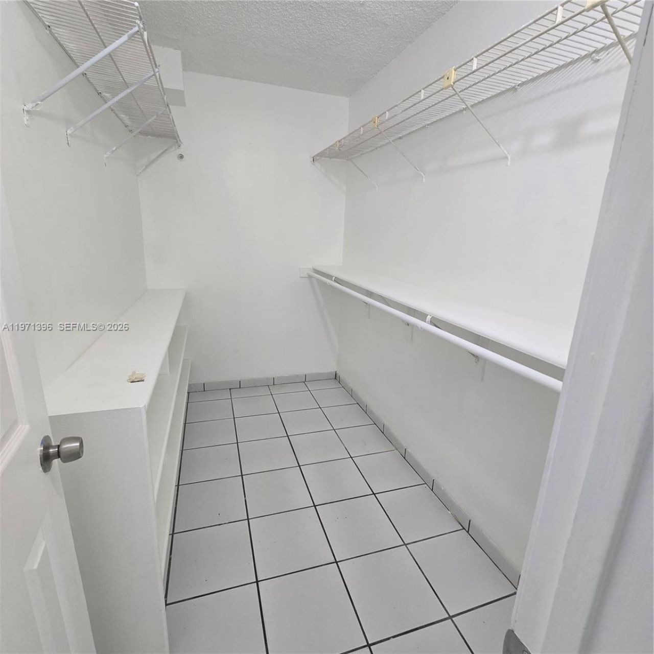 9678 Fontainebleau Blvd, Unit 111, Miami, FL 33172 Photo