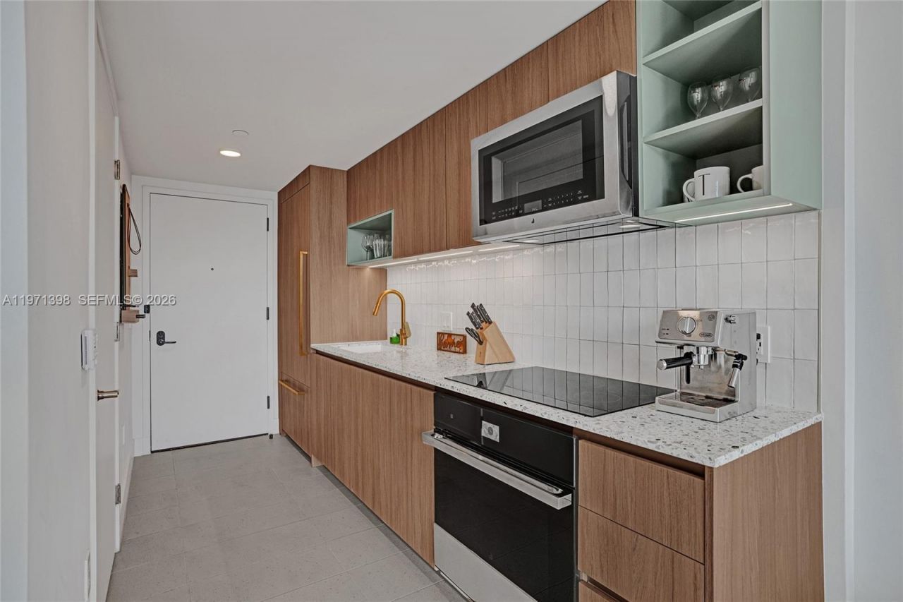 159 NE 6th St, Unit 3214, Miami, FL 33132 Photo