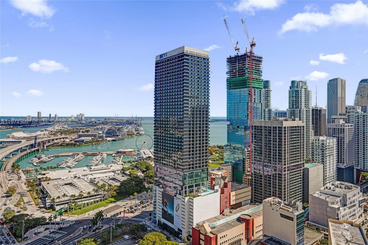 159 NE 6th St, Unit 3214, Miami, FL 33132 Photo