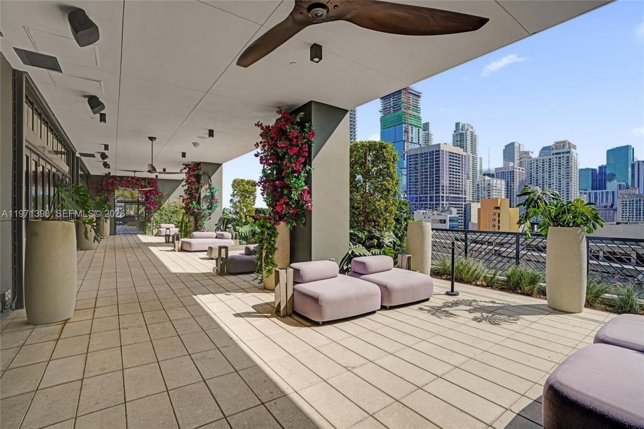 159 NE 6th St, Unit 3214, Miami, FL 33132 Photo