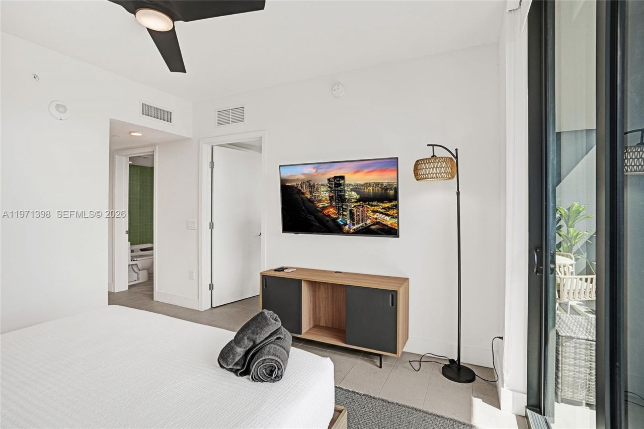 159 NE 6th St, Unit 3214, Miami, FL 33132 Photo