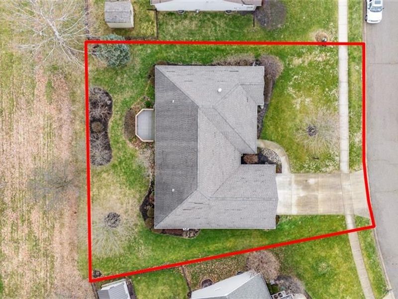 537 Cider Mill Way, Tipp City, OH 45371 Photo 2