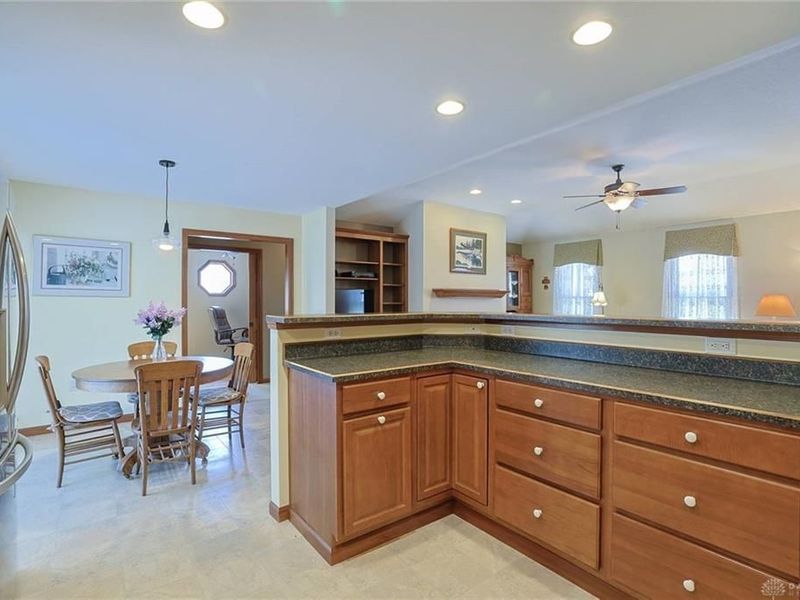 537 Cider Mill Way, Tipp City, OH 45371 Photo 8
