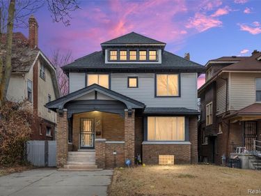 121 Colorado Street, Highland Park, MI 48203