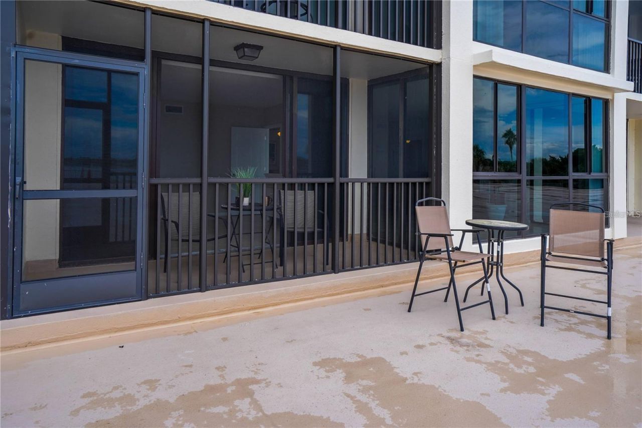 7100 Sunshine Skyway Lane S, Unit 201, Saint Petersburg, FL 33711 Photo