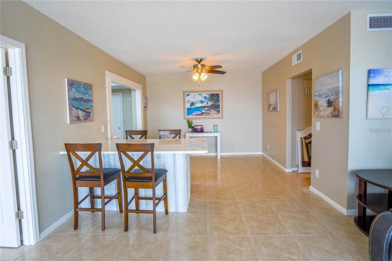 7100 Sunshine Skyway Lane S, Unit 201, Saint Petersburg, FL 33711 Photo