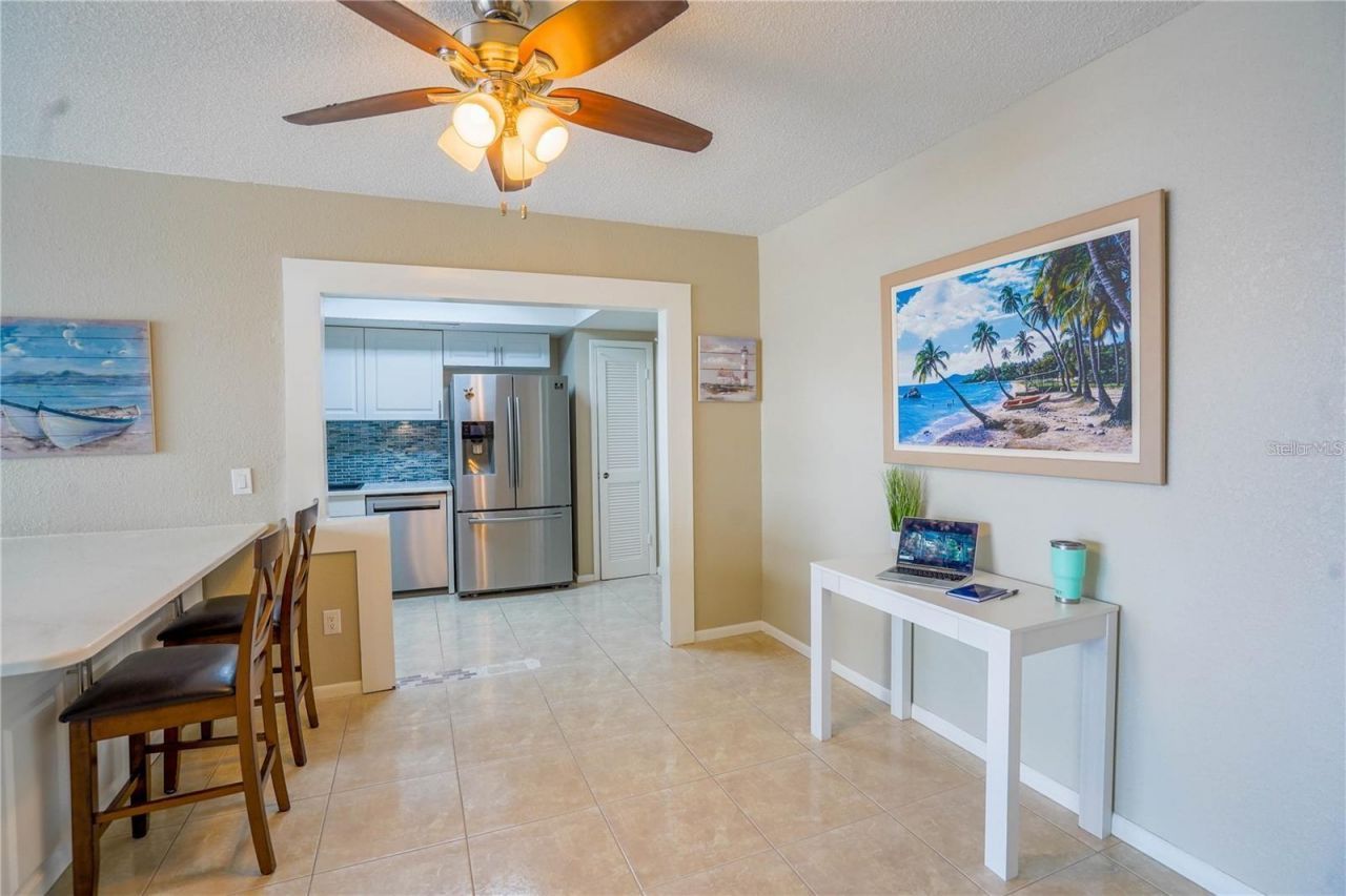 7100 Sunshine Skyway Lane S, Unit 201, Saint Petersburg, FL 33711 Photo