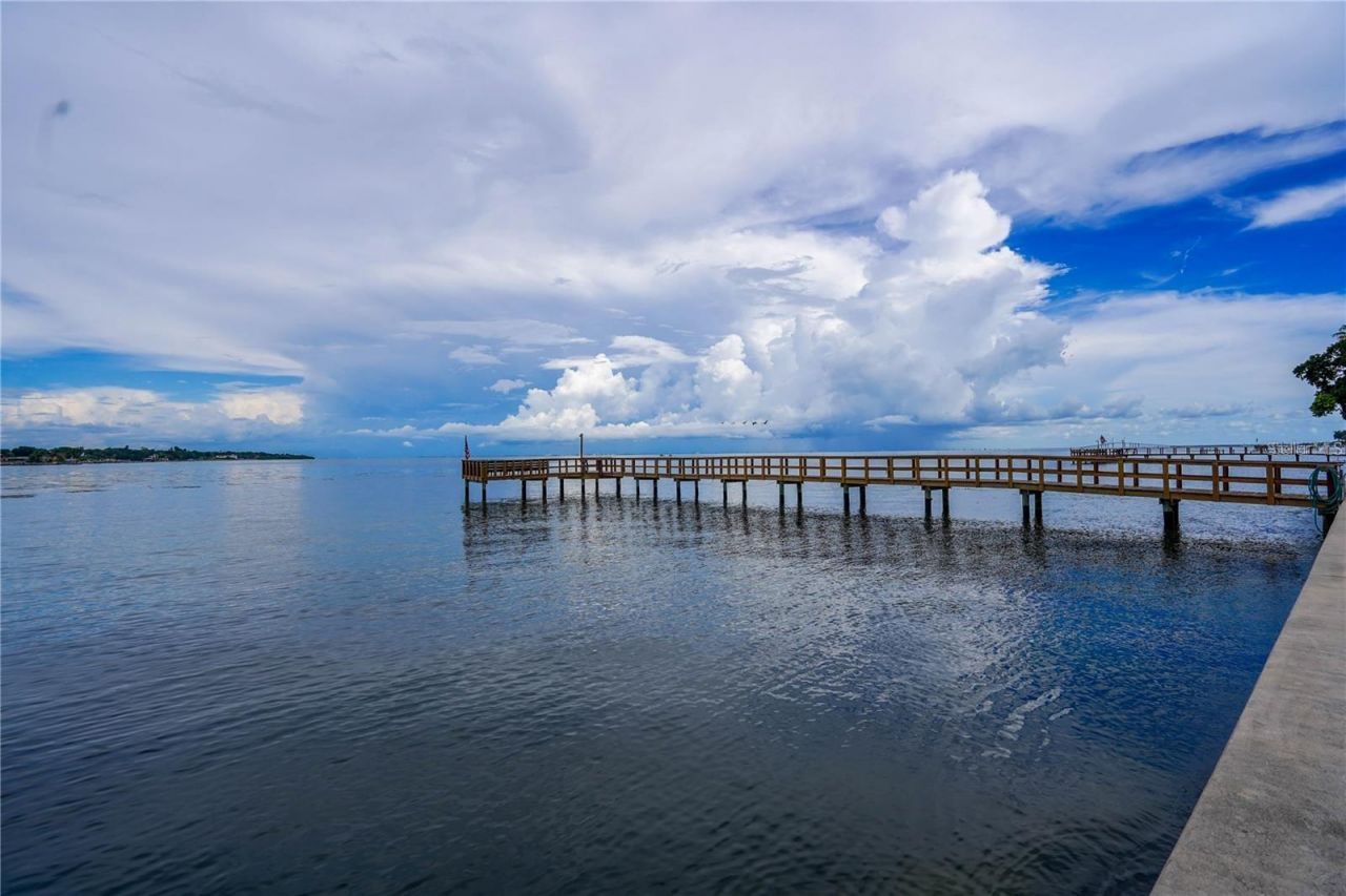 7100 Sunshine Skyway Lane S, Unit 201, Saint Petersburg, FL 33711 Photo