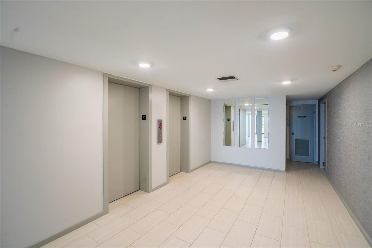 7100 Sunshine Skyway Lane S, Unit 201, Saint Petersburg, FL 33711 Photo